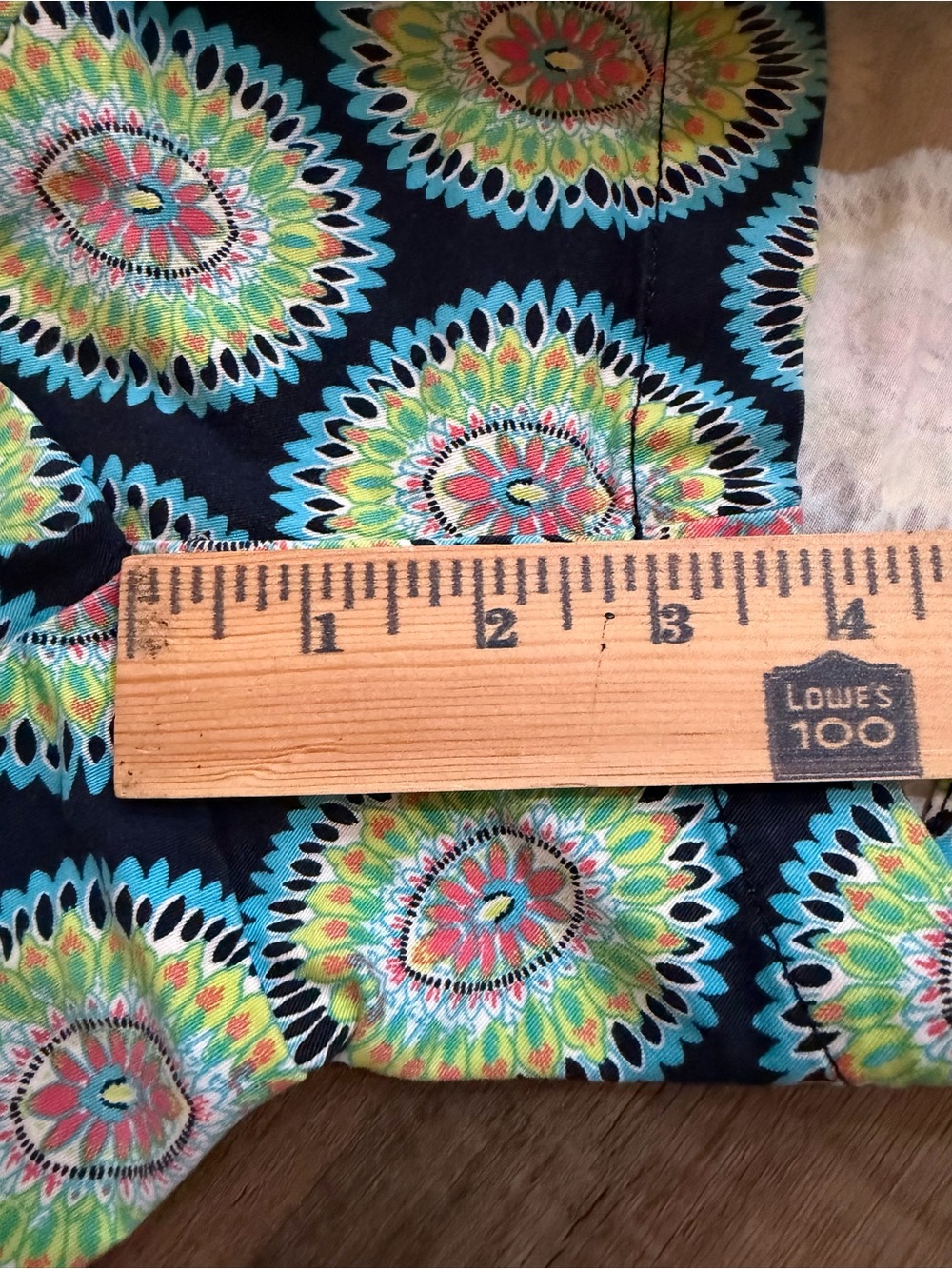 crown & ivy Geometric Starburst Shorts Size 2P - Picture 7 of 12